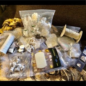 🐚💍🎩 Bundle of Wedding Decor‼️ Figurines Ribbons